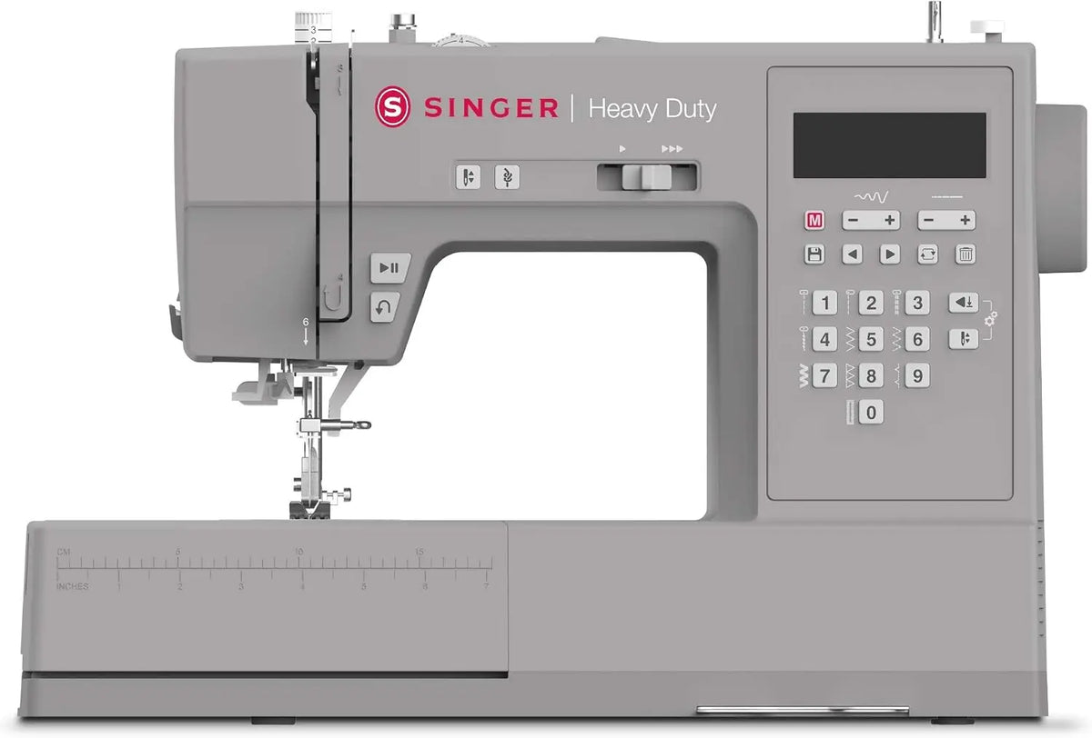 Singer machine à coudre 6705C